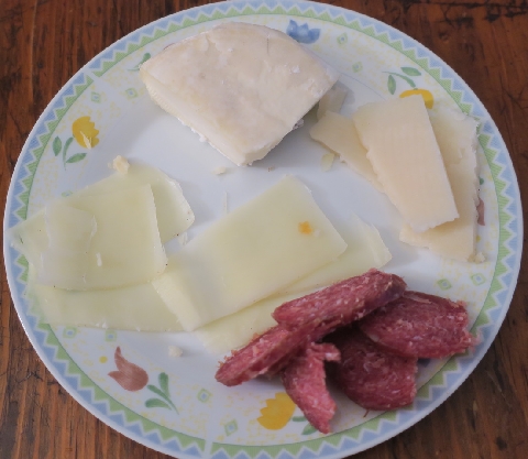 salamino e formaggi