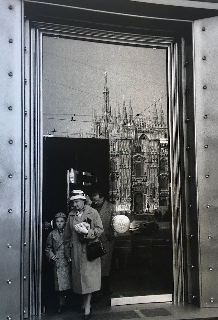 Piazza Duomo a Milano 1956